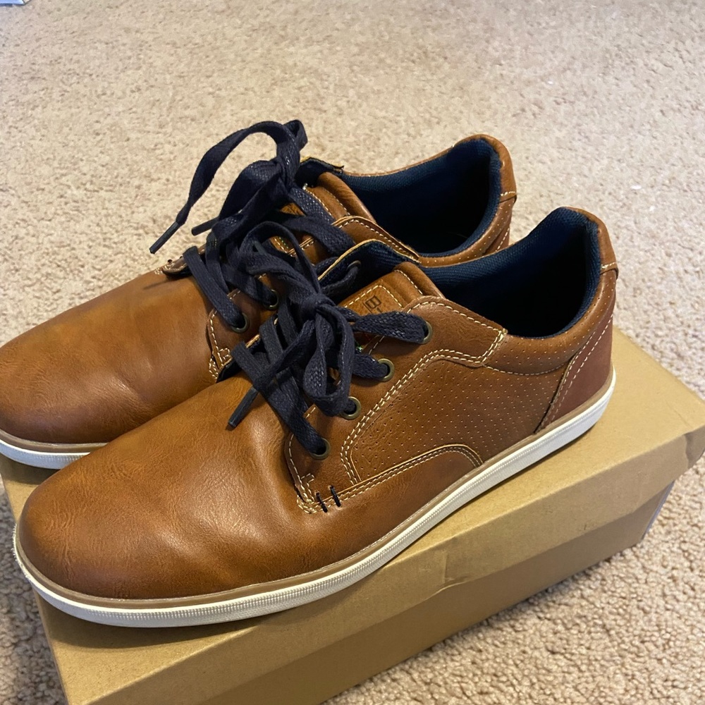 Mens casual shoes